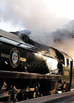 Purchase photo of 35028 CLAN LINE at Aldermaston