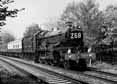 Photograph of NUNNEY CASTLE - 5029 NUNNEY CASTLE at Midgham on 24/04/11