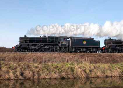 Purchase photo of 44871 Black Five at Crofton