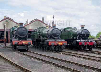 Purchase photo of 6998 BURTON AGNES HALL,  7808 COOKHAM MANOR &  6106 2-6-2T at Didcot