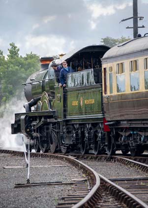 Purchase photo of 4079 PENDENNIS CASTLE at Didcot