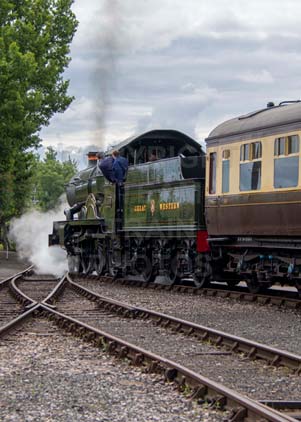 Purchase photo of 4079 PENDENNIS CASTLE at Didcot