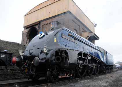 Purchase photo of 60007 SIR NIGEL GRESLEY at Didcot