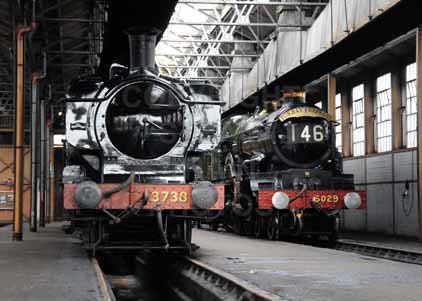 Purchase photo of 3738 0-6-0PT &  5029 NUNNEY CASTLE at Didcot