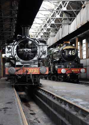 Purchase photo of 3738 0-6-0PT &  5029 NUNNEY CASTLE at Didcot