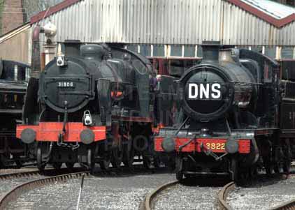 Purchase photo of 31806 U &  3822 2-8-0 at Didcot