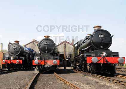 Purchase photo of 6023 KING EDWARD II,  6024 KING EDWARD I &  5051 EARL BATHURST at Didcot