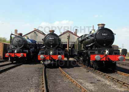 Purchase photo of 6023 KING EDWARD II,  6024 KING EDWARD I &  5051 EARL BATHURST at Didcot