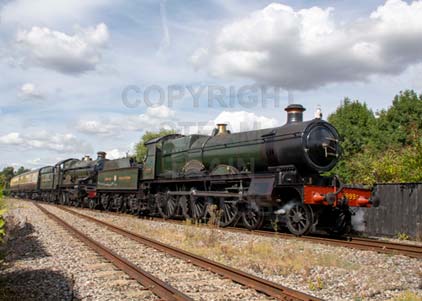 Purchase photo of 2999 LADY OF LEGEND &  4079 PENDENNIS CASTLE at Didcot