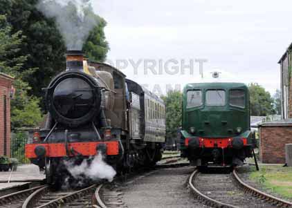 Purchase photo of 5322 2-6-0 Tender Locomotive &  18000 Gas Turbine at Didcot