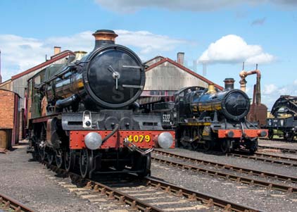 Purchase photo of 4079 PENDENNIS CASTLE &  5322 2-6-0 Tender Locomotive at Didcot