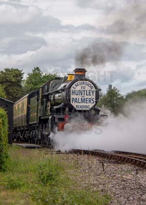 Purchase photo of 4079 PENDENNIS CASTLE at Didcot