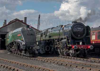 Purchase photo of 60009 UNION OF SOUTH AFRICA &  70013 OLIVER CROMWELL at Didcot