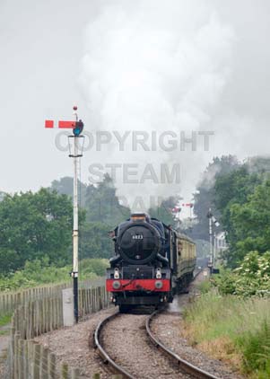 Purchase photo of 6023 KING EDWARD II at Gloucestershire Warwickshire Railway