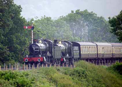 Purchase photo of 7812 EARLESTOKE MANOR &  2807 2800 at Gloucestershire Warwickshire Railway