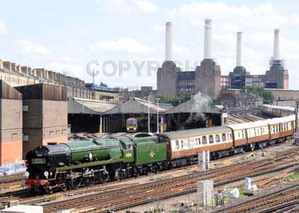 Purchase photo of 35028 CLAN LINE at London - Victoria