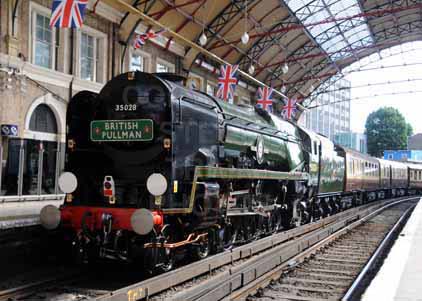 Purchase photo of 35028 CLAN LINE at London - Victoria