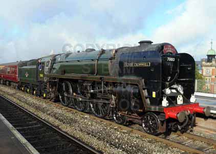 Purchase photo of 70013 OLIVER CROMWELL at Maidenhead