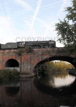 Purchase photo of 70013 OLIVER CROMWELL at Reading