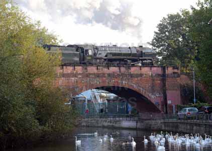 Purchase photo of 70013 OLIVER CROMWELL at Reading