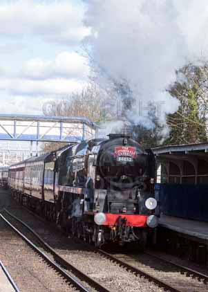 Purchase photo of 34052 LORD DOWDING (BRAUNTON) at Reading West