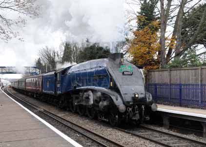 Purchase photo of 60007 SIR NIGEL GRESLEY at Reading West