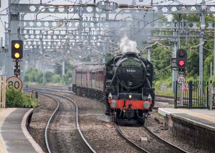Purchase photo of 44871 Black Five at Tilehurst