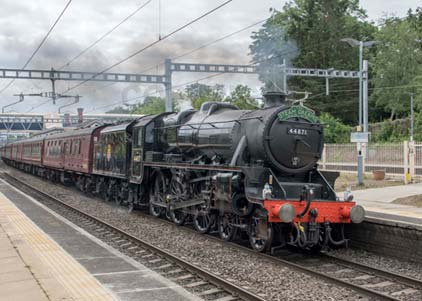 Purchase photo of 44871 Black Five at Tilehurst