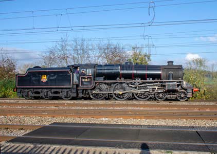 Purchase photo of 44871 Black Five at Tilehurst