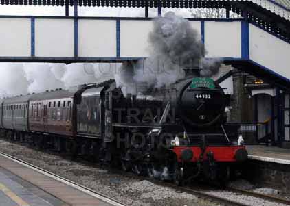 Purchase photo of 44932 Black Five at Tilehurst