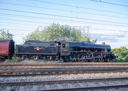 Purchase photo of 45212 Black Five at Tilehurst
