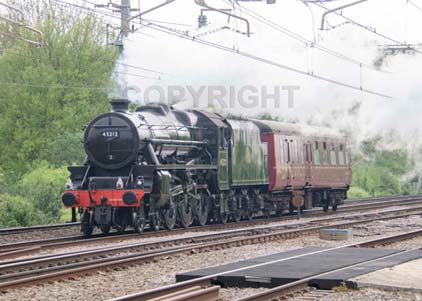 Purchase photo of 45212 Black Five at Tilehurst