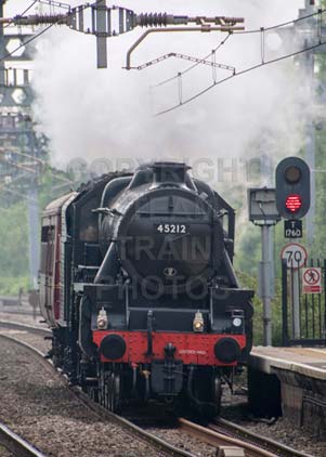 Purchase photo of 45212 Black Five at Tilehurst