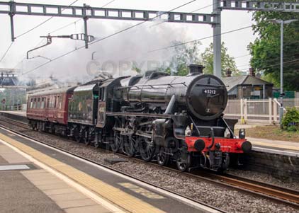 Purchase photo of 45212 Black Five at Tilehurst
