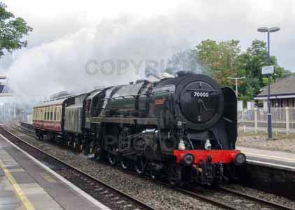 Purchase photo of 70000 BRITANNIA at Tilehurst