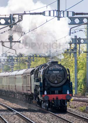Purchase photo of 70000 BRITANNIA at Tilehurst