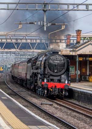 Purchase photo of 70000 BRITANNIA at Tilehurst