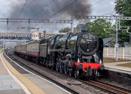 Purchase photo of 70000 BRITANNIA at Tilehurst