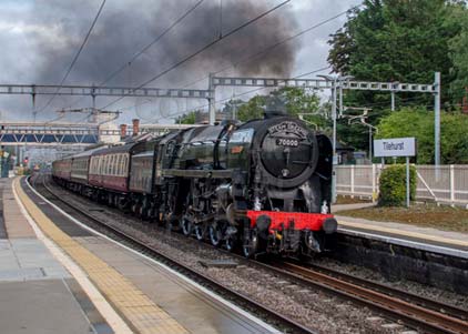Purchase photo of 70000 BRITANNIA at Tilehurst