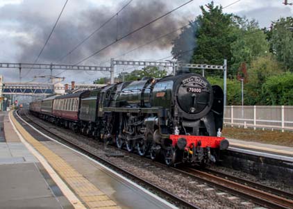 Purchase photo of 70000 BRITANNIA at Tilehurst