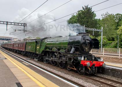 Purchase photo of 60103 FLYING SCOTSMAN at Tilehurst