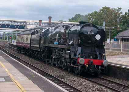 Purchase photo of 34052 LORD DOWDING (BRAUNTON) at Tilehurst