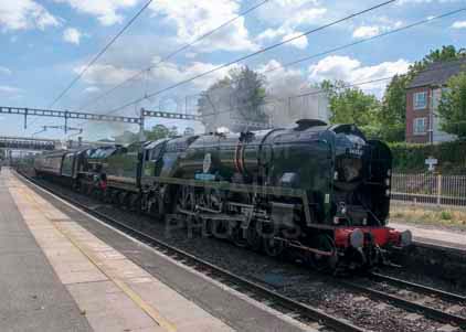 Purchase photo of 34052 LORD DOWDING (BRAUNTON) &  46100 ROYAL SCOT at Tilehurst