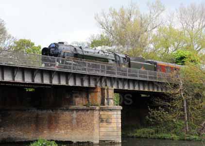 Purchase photo of 70013 OLIVER CROMWELL at Windsor