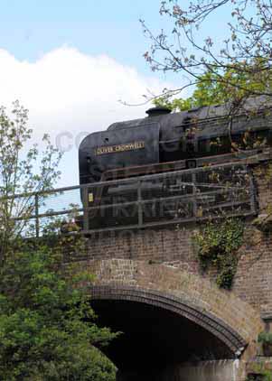 Purchase photo of 70013 OLIVER CROMWELL at Windsor